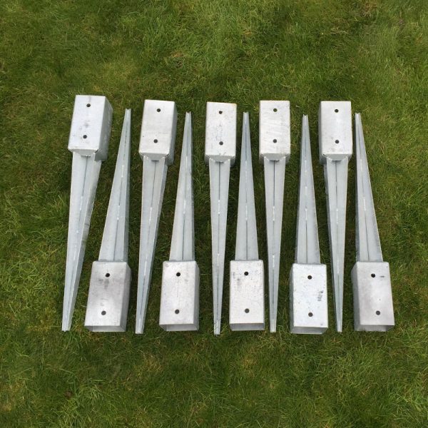 10 x 75mm fence post support spikes