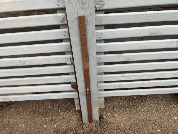 Fence Post Repair Spike  (to fix broken wooden fence post)